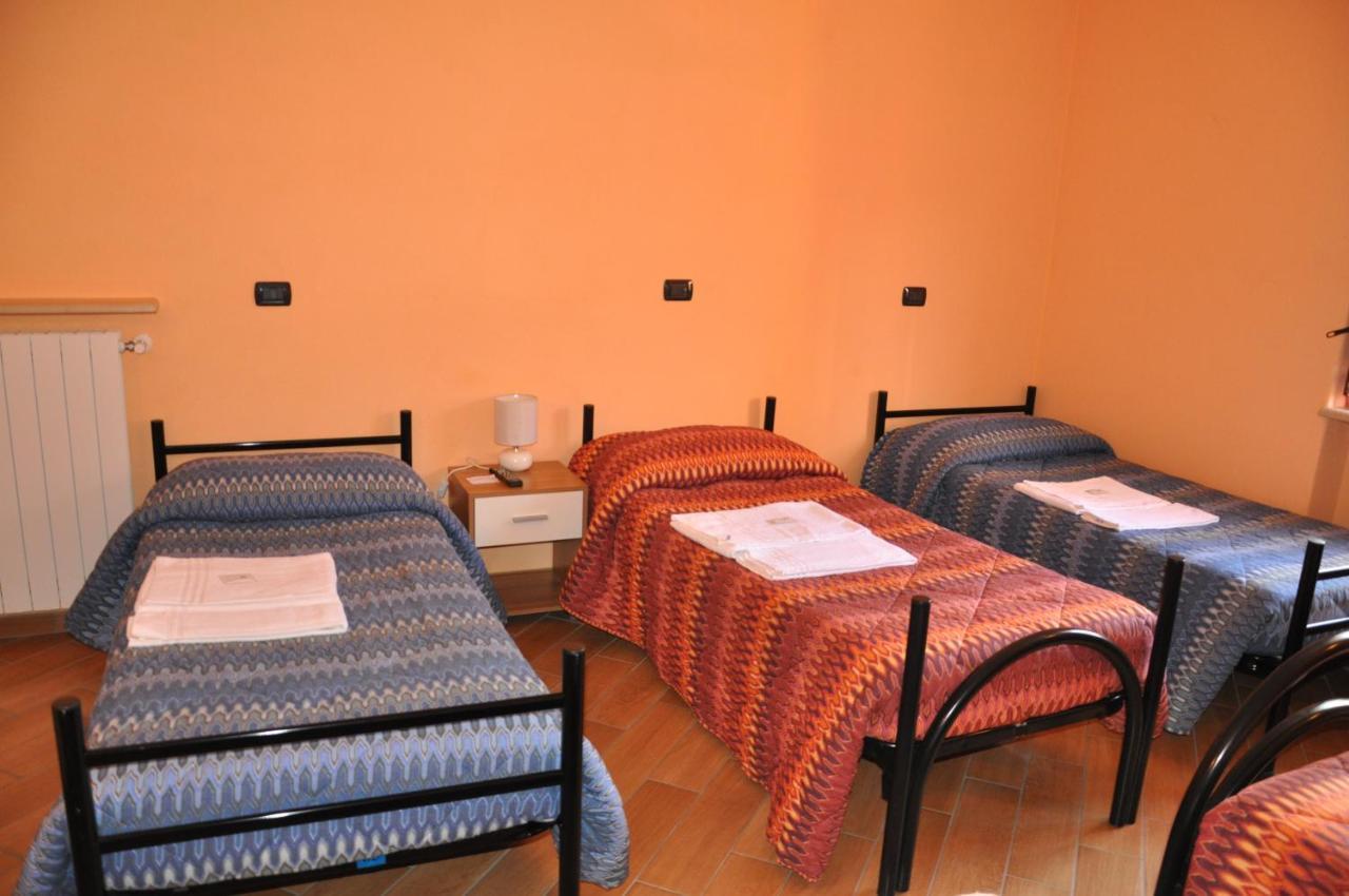 Locanda Dl'Angel Villar San Costanzo Εξωτερικό φωτογραφία