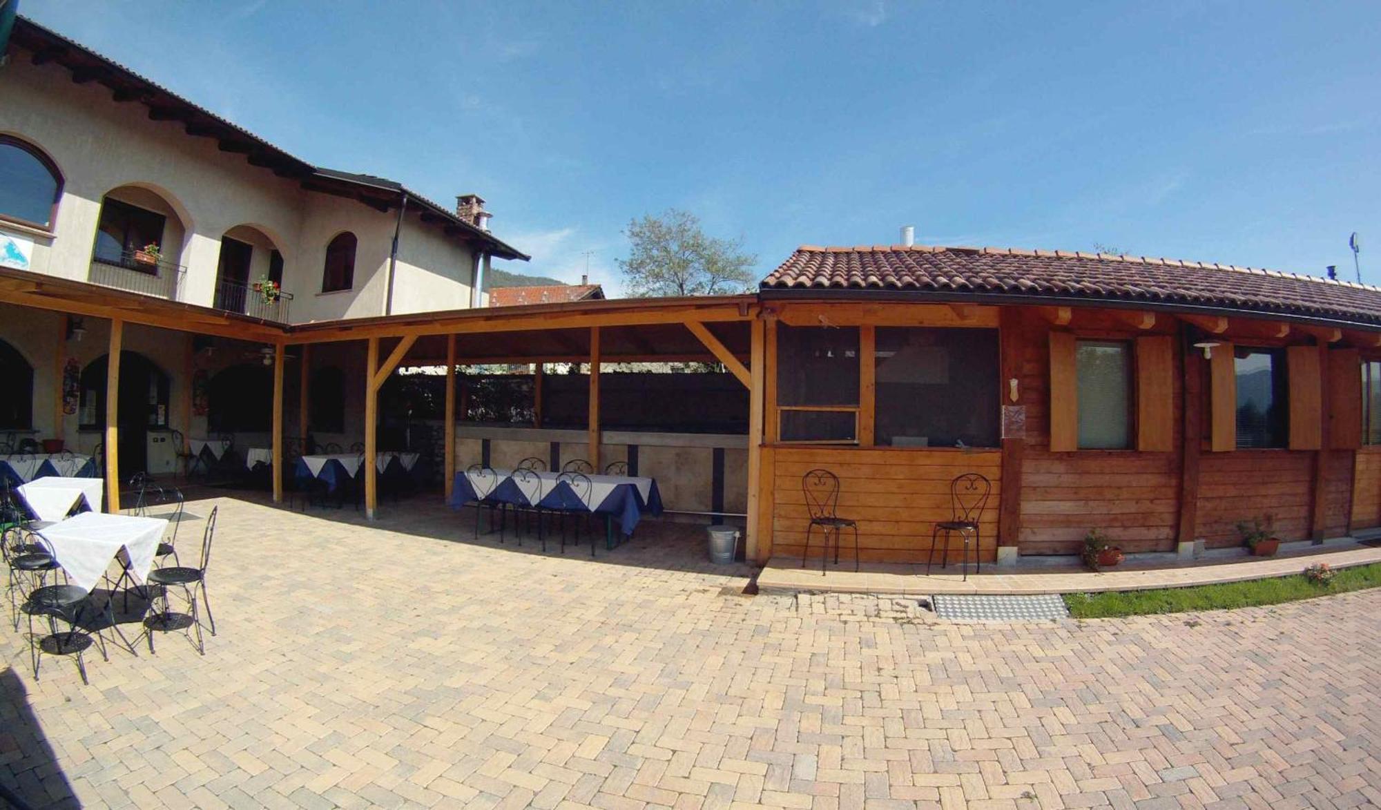 Locanda Dl'Angel Villar San Costanzo Εξωτερικό φωτογραφία