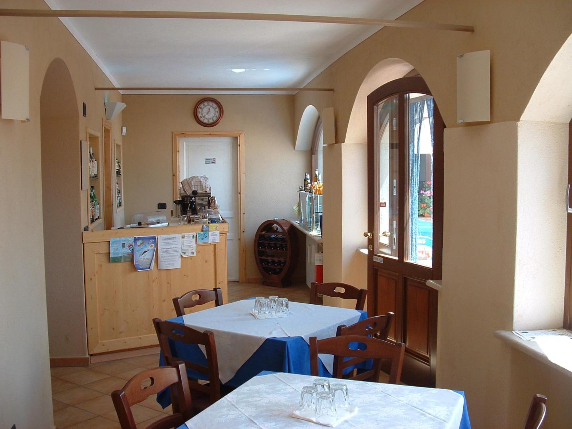 Locanda Dl'Angel Villar San Costanzo Εξωτερικό φωτογραφία